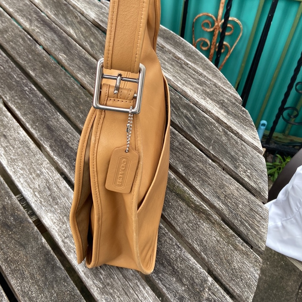 Coach Tan Leather Shoulder Bag - Picture 3 of 9